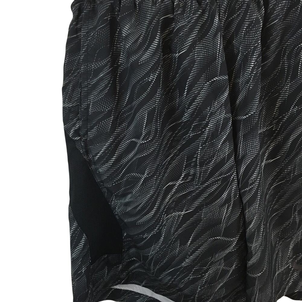 Nike DRI-Fit Running Shorts Size Small - Picture 3 of 10